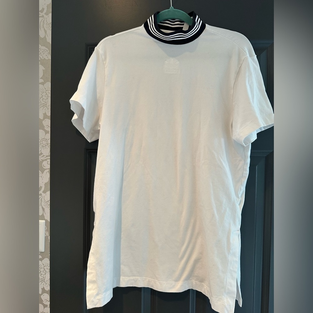 Adidas Medium tee